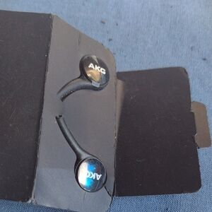 AKG Black Wireless Earbuds